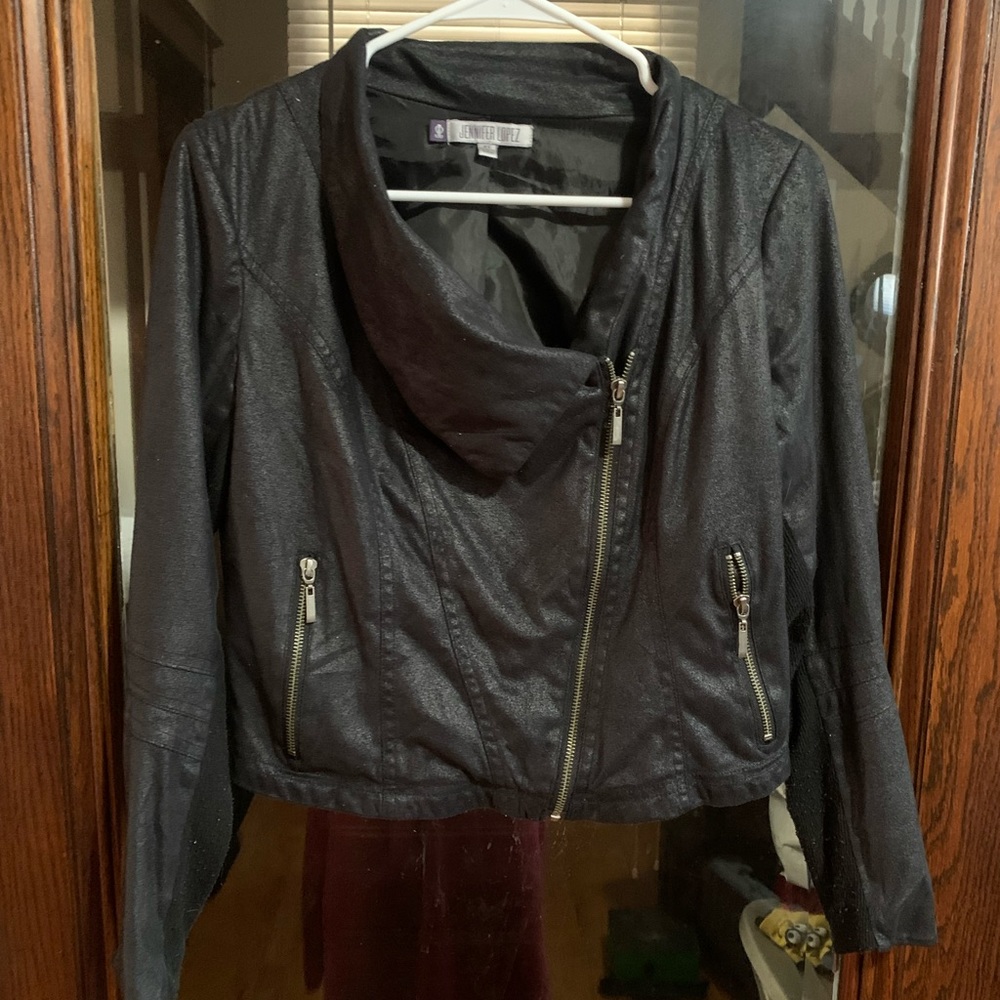 JLo Black Crop Fitted Jacket Size Small